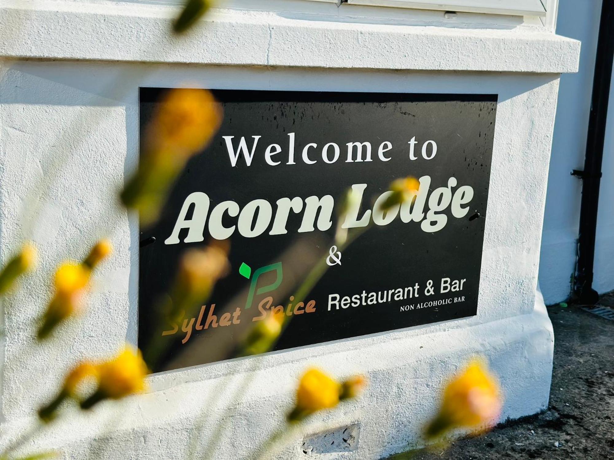 Acorn Lodge Hotel Gatwick & Parking Horley Kültér fotó
