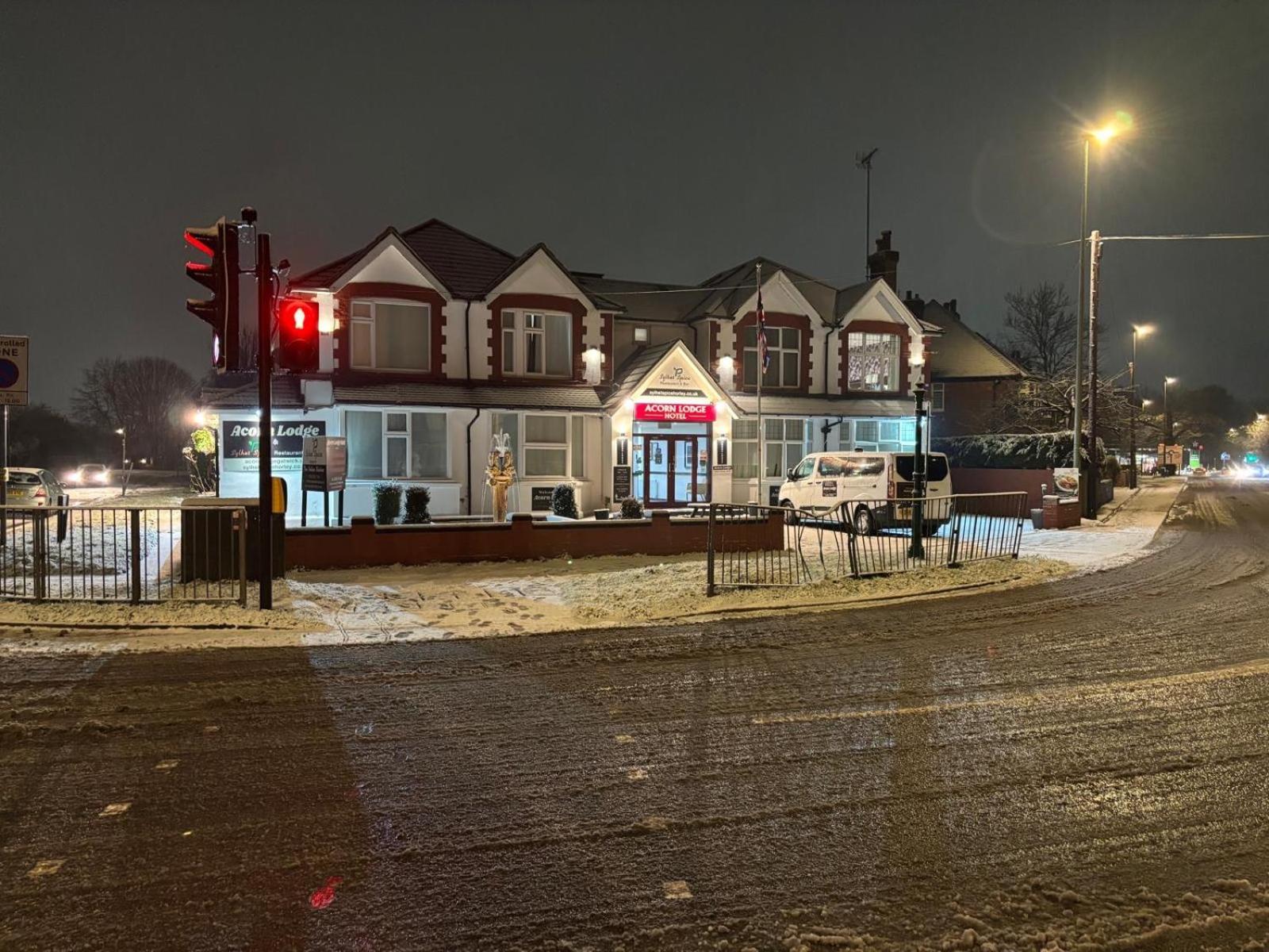 Acorn Lodge Hotel Gatwick & Parking Horley Kültér fotó