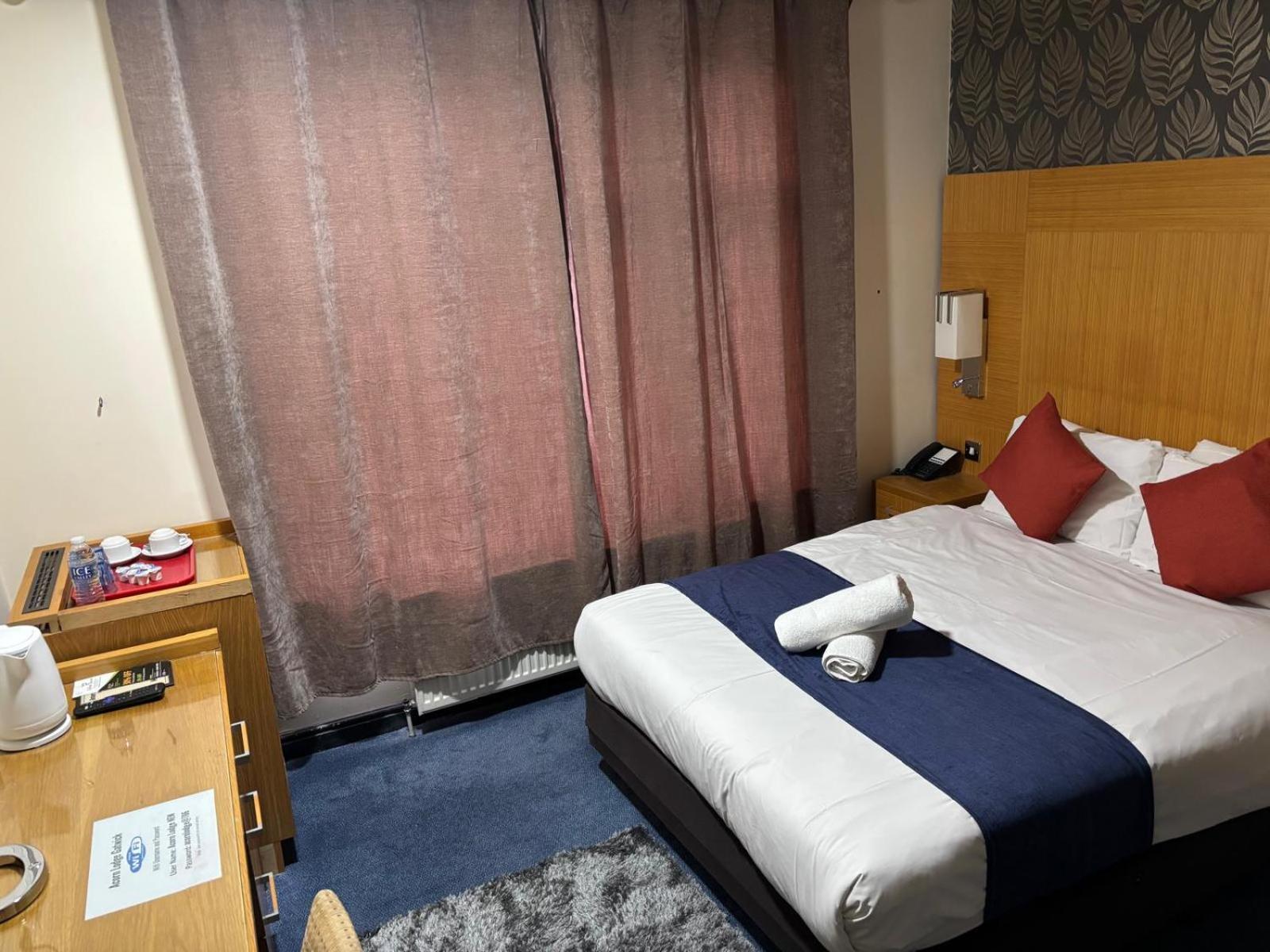 Acorn Lodge Hotel Gatwick & Parking Horley Kültér fotó